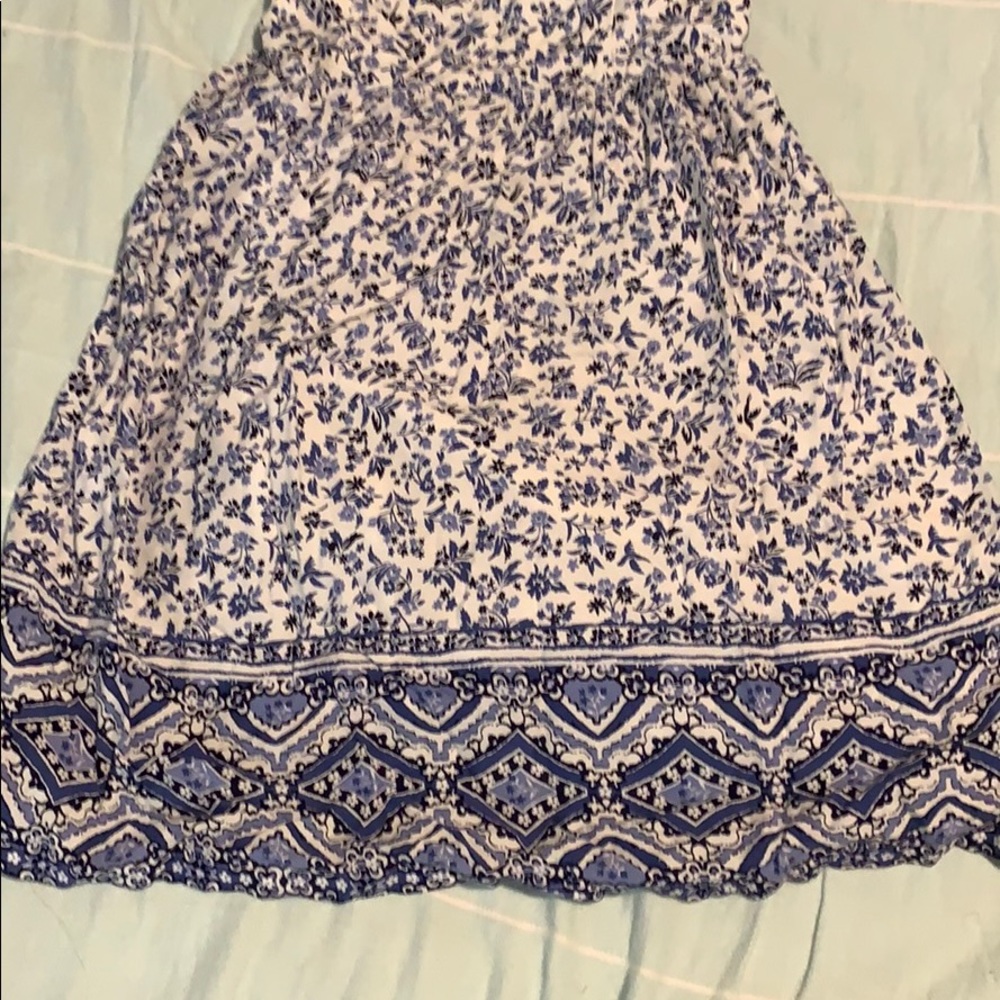 Dress - Picture 3 of 4